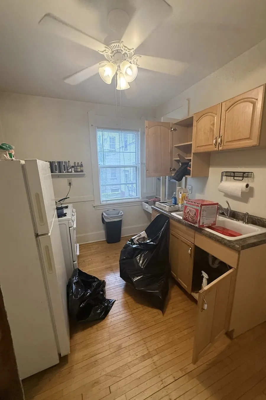 Kitchen before Northern Junk Removal cleanout